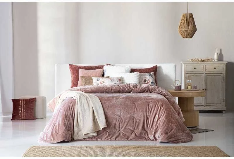 Velveto lovatiesė MIRABELLA ROSE, 250x270 cm (su pagalvių užvalkaliukais)