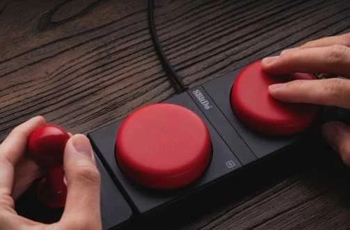 8BitDo Retro Mechaninė klaviatūra - C64 Edition - ISO - UK English - rusvai gelsvas