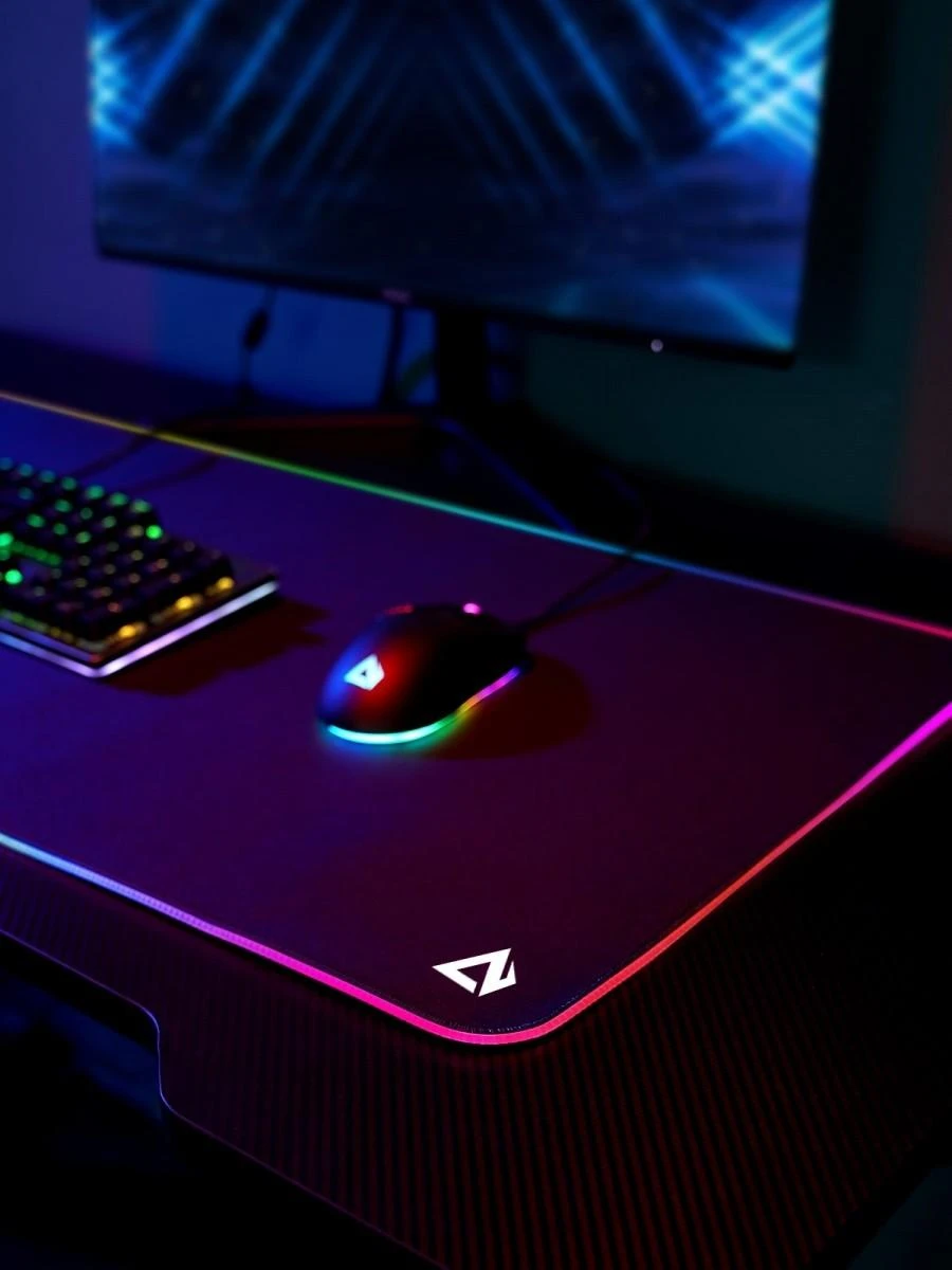 Vandeniui  atsparus pelės kilimėlis  Aukey KM-P7 RGB XXL 900x400x4mm