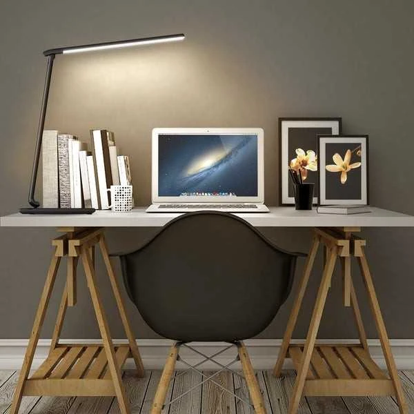 Aukey LT-T10 juoda LED stalinė lempa su prisilietimu | 12W | 3000-6500K | 7 pritemdymo lygiai | 5 apšvietimo režimai