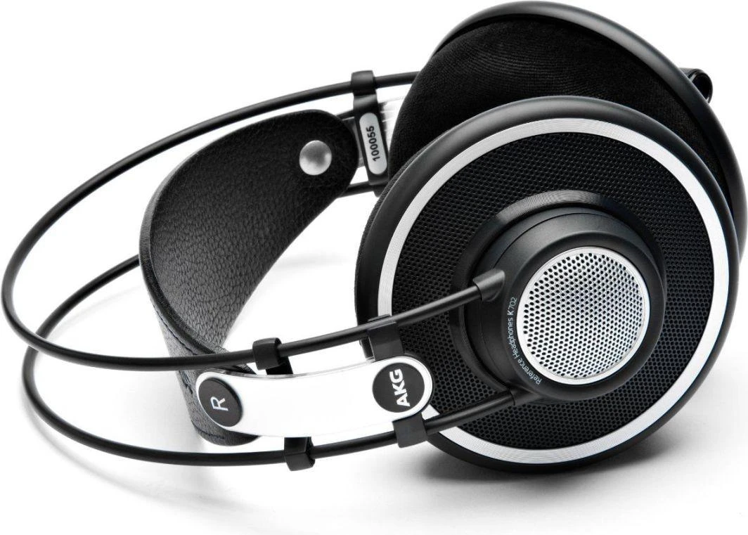 Atviro tipo referencinės studijinės ausinės AKG K702