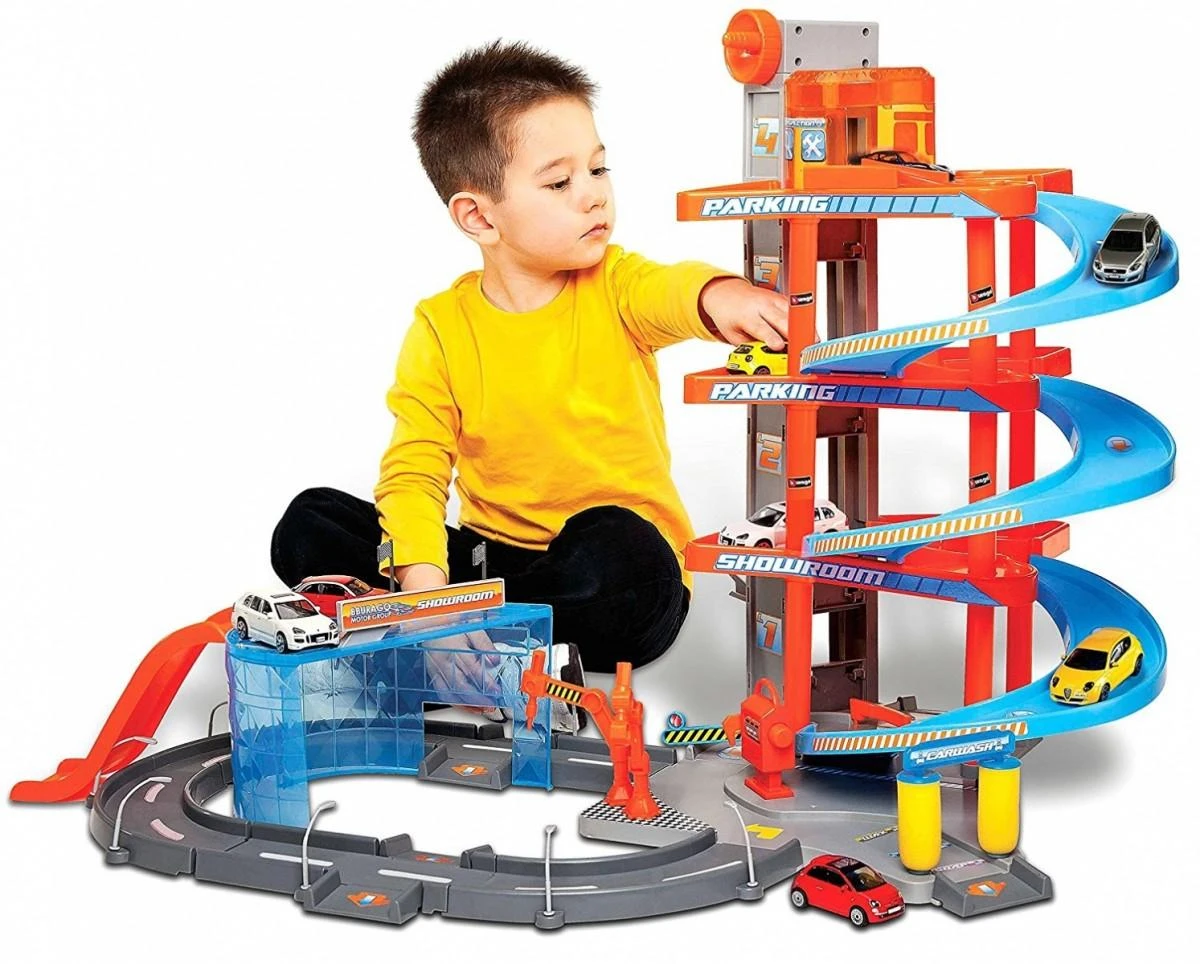 BBURAGO 1:43 trasos rinkinys Mega Dealer Showroom Street Fire, 18-30031