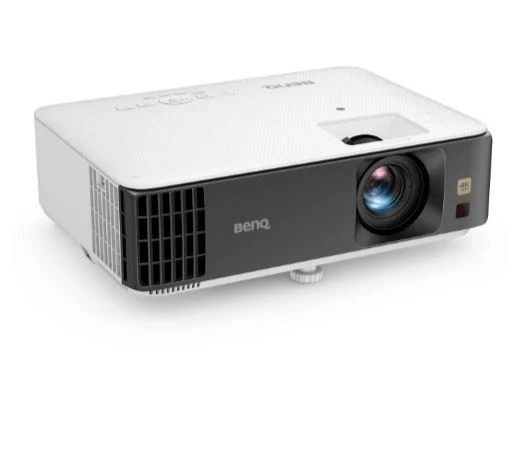 BenQ TK700 Žaidimų projektorius su tikrąja 4K skiriamąja geba, HDR technologija ir 16 ms įvesties delsa atskleidžia tamsias scenas