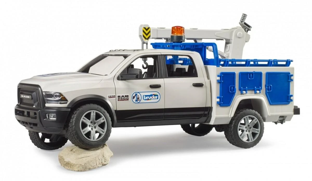 BRUDER 1:16 RAM 2500 tarnybos automobilis, 02509