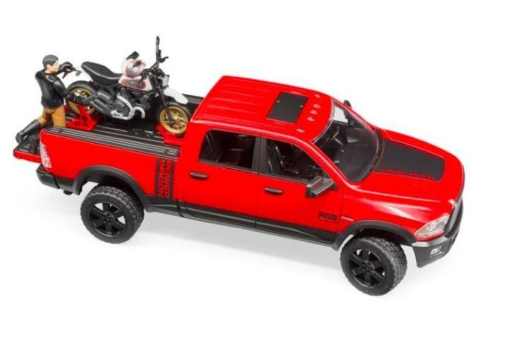 Džipas „Bruder Dodge RAM“ su motociklu ir vairuotoju, 3 m.+