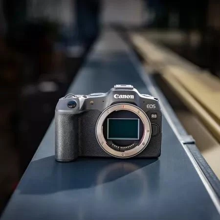 Canon EOS R8 Body (Juodas)