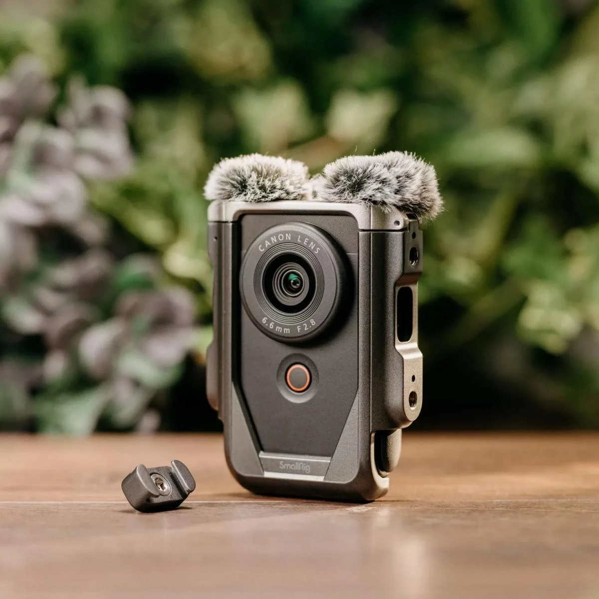 Canon PowerShot V10 Advanced Vlogging Kit Sidabrinė