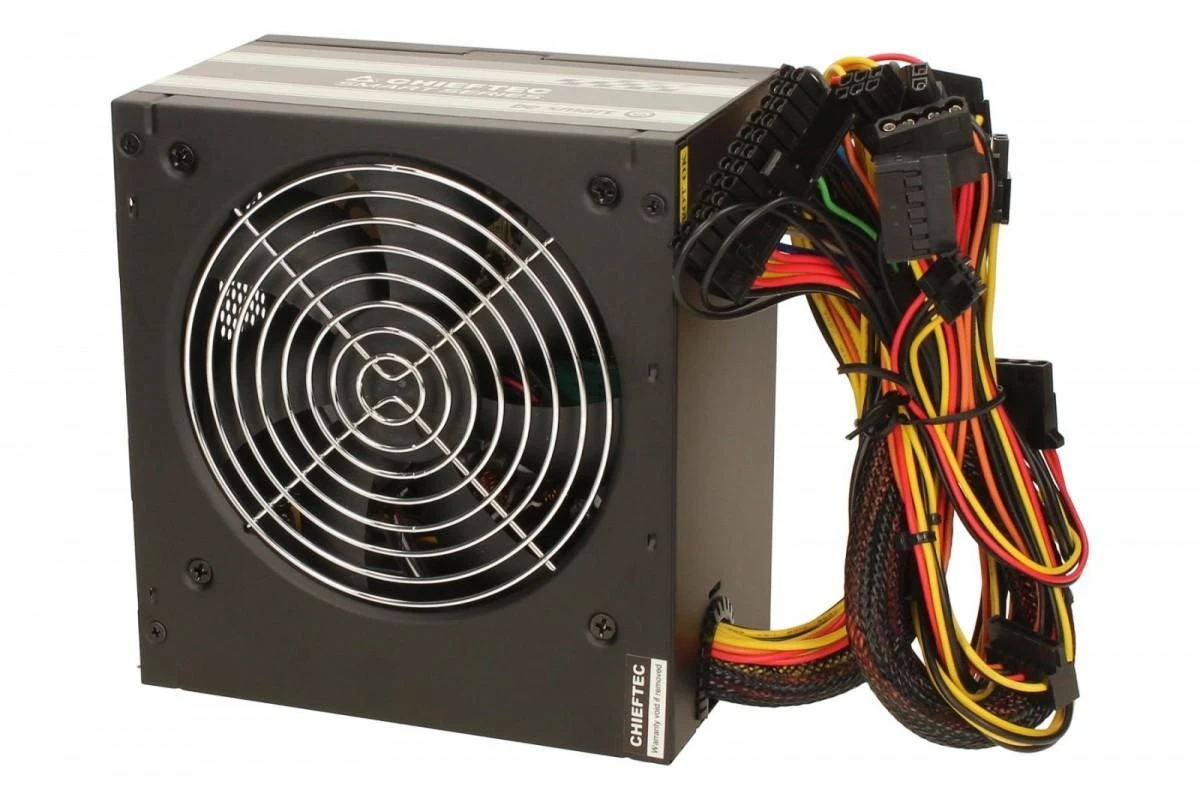 Maitinimo blokas Chieftec ATX SMART serijos GPS-400A8, 400W dėžutėje