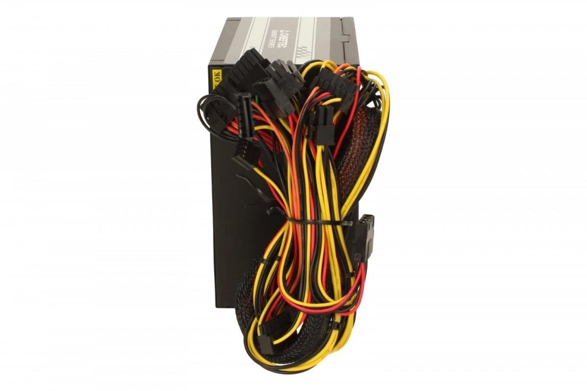 Maitinimo blokas Chieftec ATX SMART serijos GPS-400A8, 400W dėžutėje