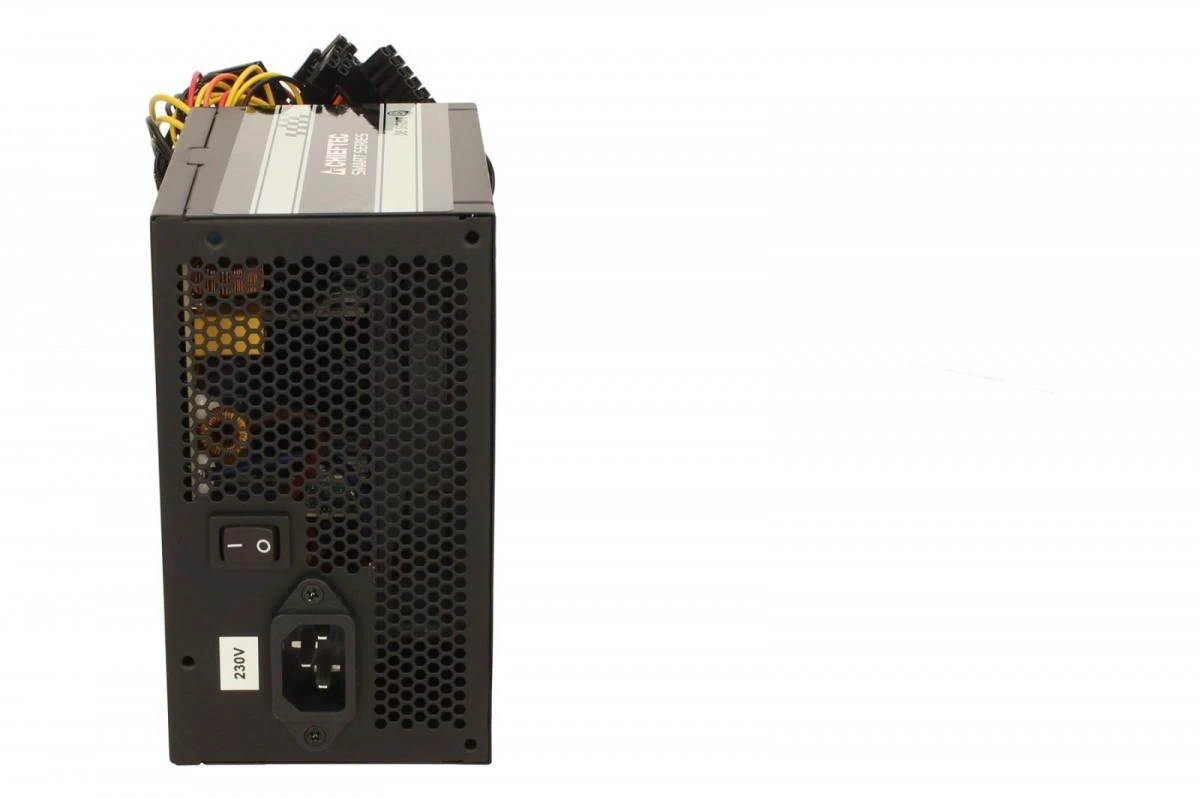 Maitinimo blokas Chieftec ATX SMART serijos GPS-400A8, 400W dėžutėje