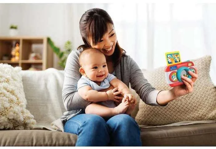 Clementoni Colorful Baby Camera skamba melodijos CLEMENTONI 17472