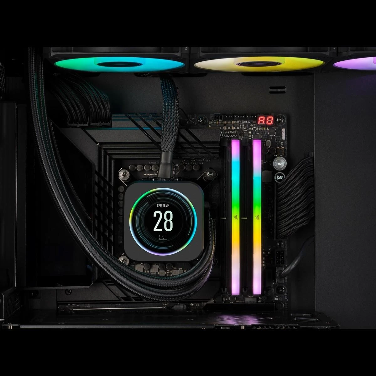 Operatyvioji atmintis (RAM) CORSAIR VENGEANCE RGB 32GB 2x16GB DDR5 5200MHz DIMM Unbuffered 40-40-40-77 XMP 3.0 Juodas Heatspreader RGB LED 1.25V