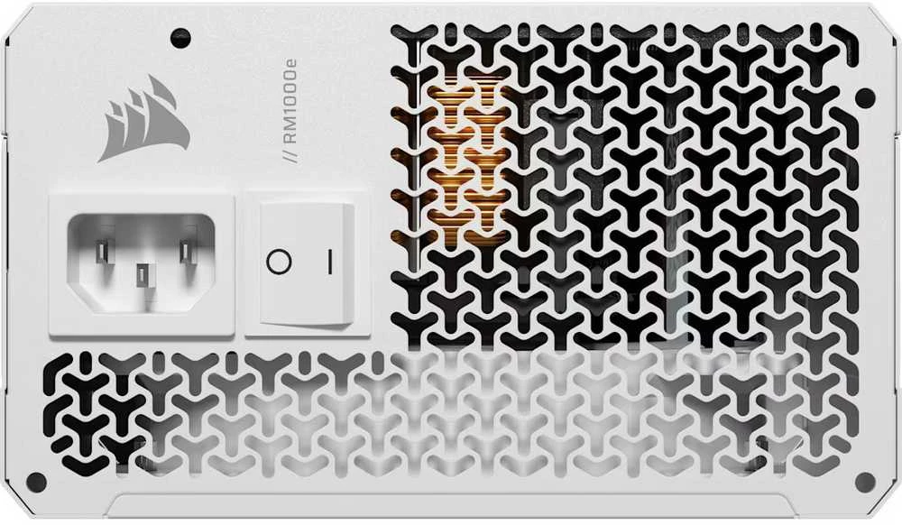 „Corsair RMe“ serijos RM1000e maitinimo blokas 1000 W 24 kontaktų ATX ATX Baltas