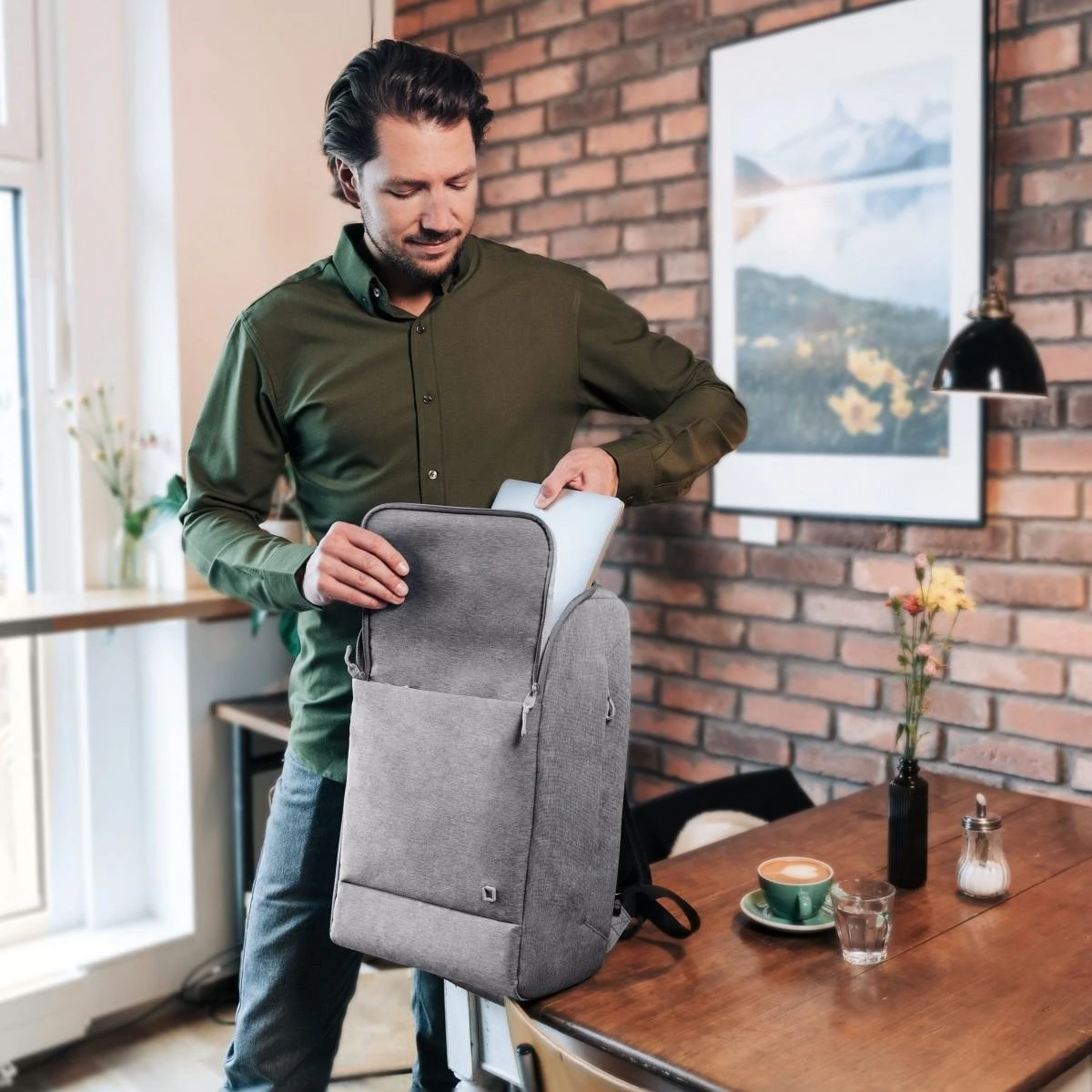 DICOTA Eco kuprinė MOTION 13-15,6" Lengvi Pilkas