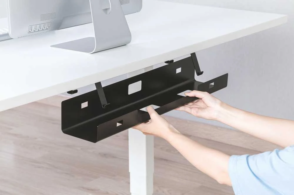 Digitus Plieno kabelio/elektros juostos valdymo kanalas po stalu, su laikikliais, tvirtinimas varžtais, 60cm, juoda