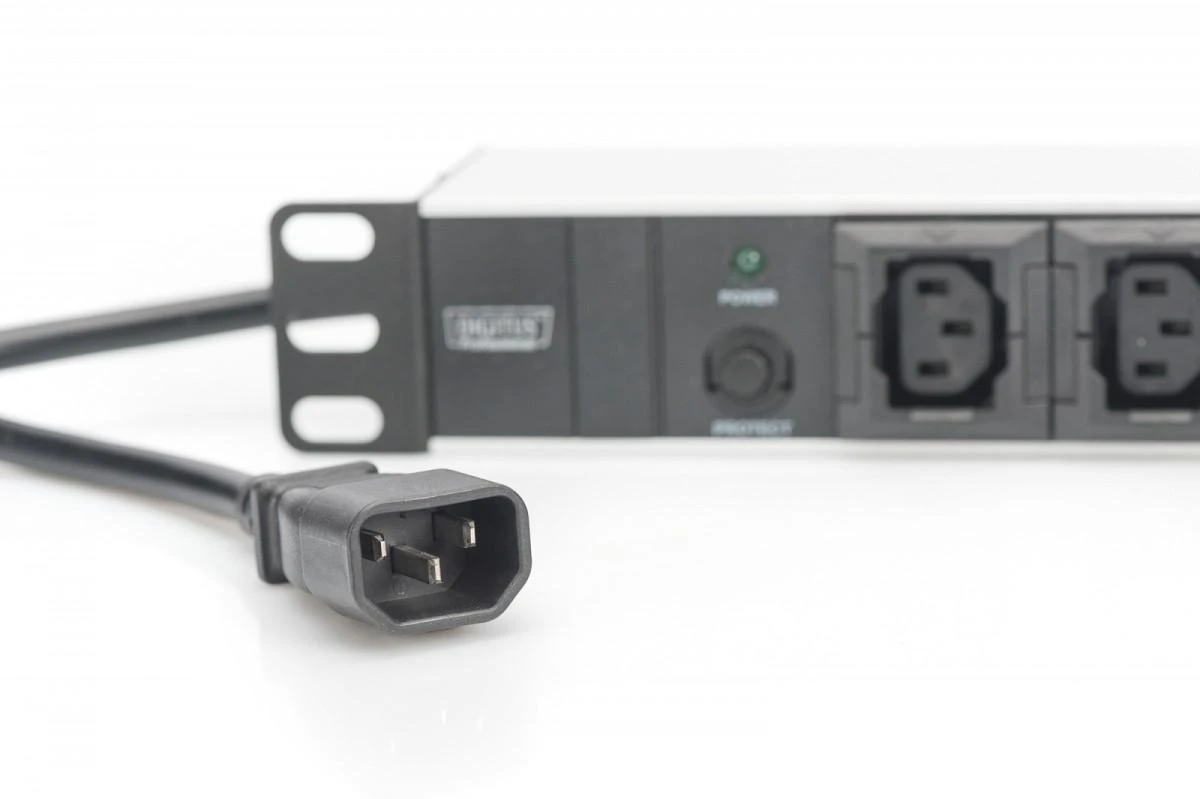 Assmann Electronic DIGITUS 19 colių išėjimo juostelė 10x juodas 10A 2500W Alu profilio apsauga nuo perkrovos C14 kištukas