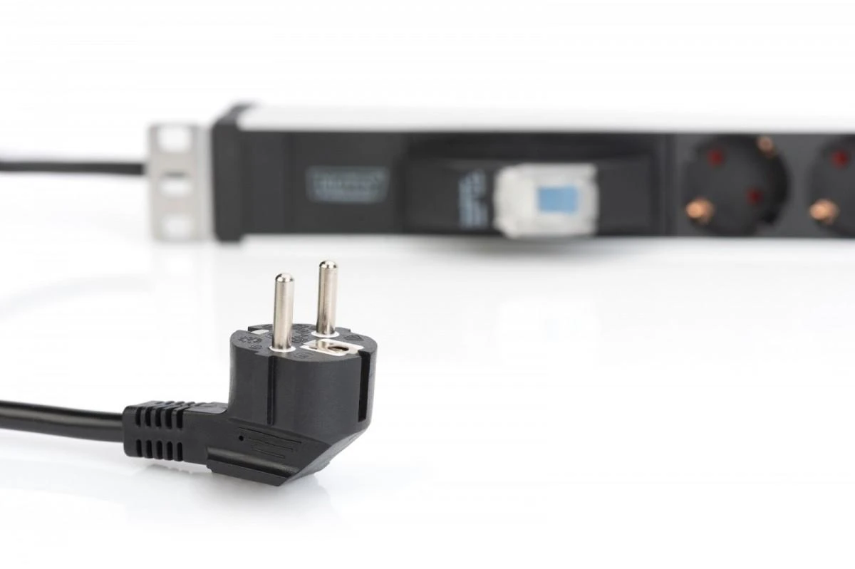 Assmann Electronic DIGITUS DN-95417 1U aliuminio PDU montuojamas ant stovo 6x saugos lizdas 16A 4000W 250VAC 50/60Hz