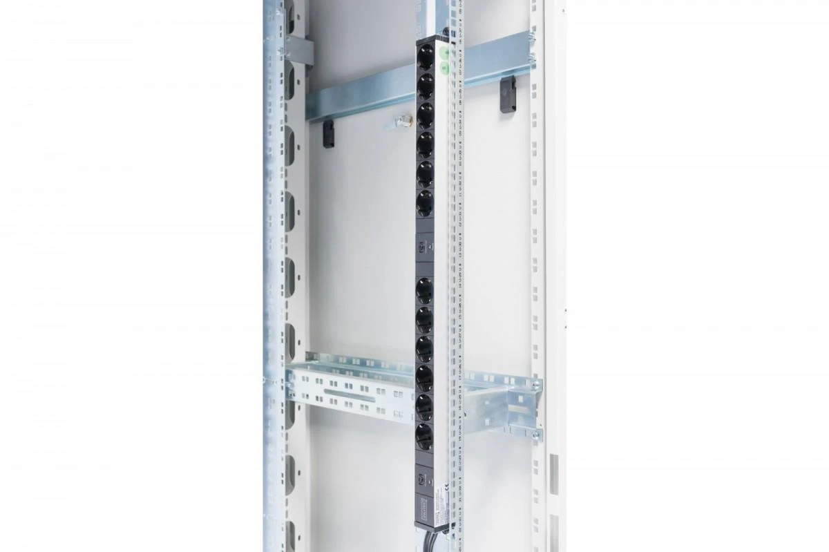 Assmann Electronic DIGITUS 48,3cm 19Zoll Steckdosenleiste Aliuminio 12fach 2Kreislaeufe juodas 2x16A mit 2xUeberlastschutz inkl. Metallhalterung