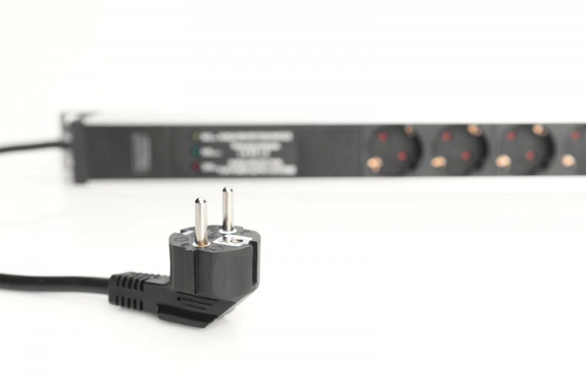 Assmann Electronic DIGITUS 1U Aliuminio PDU Montuojamas ant stovo 16A 4000W 250VAC 50/60Hz 7x lizdas CEE 7/7 2m kabelis CEE 7/7 kištukas