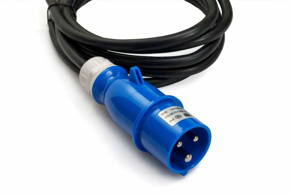 Apc SMART PDU 0U maitinimo juostelė, IEC 60309 kištukas 16A/250V, lizdai 18xC13 10A/250V, 6xC19 16A/250V, 16A