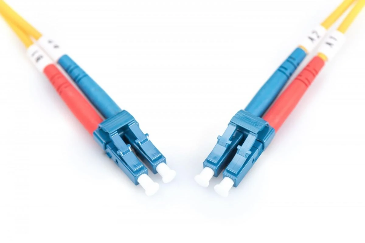 Assmann Electronic DIGITUS LWL patchable LC/LC 09/125um singelmode Duplex be halogenų su protokolu geltona 1m