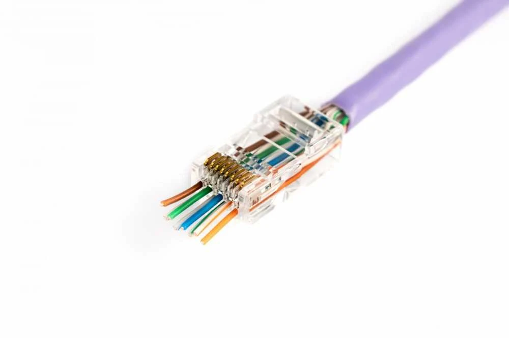 Digitus RJ45 kištukas (8P8C) praėjimas, kat.6, neekranuotas, AWG 26-24, pakuotė 100 vnt.