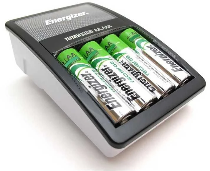 Energizer ENERGIZORIAUS ĮKROVIKLIS MAXI + 4AAPOWERPLUS