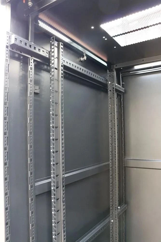 EXTRALINK 42U 800X800 stovima spintelė juodas