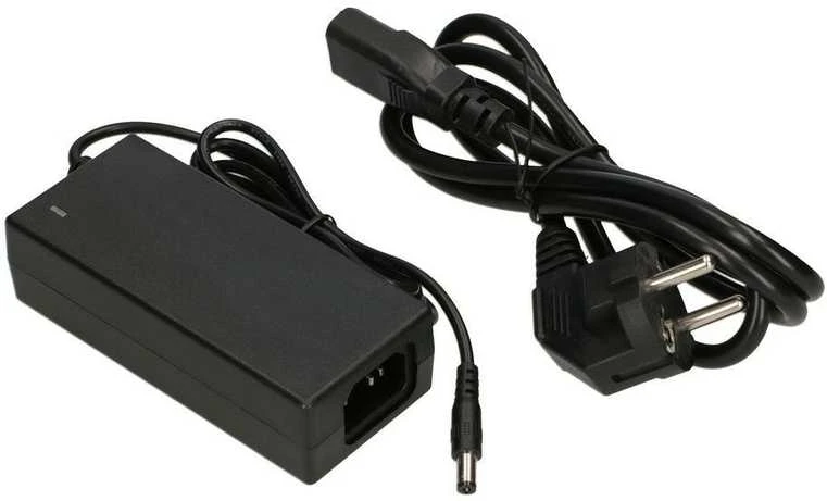 Šakotuvas EXTRALINK KRIOS 4 prievadų GbE Nevaldomas 802.3AF/AT 150 W PoE jungiklis + 1xRJ45 Up-Link