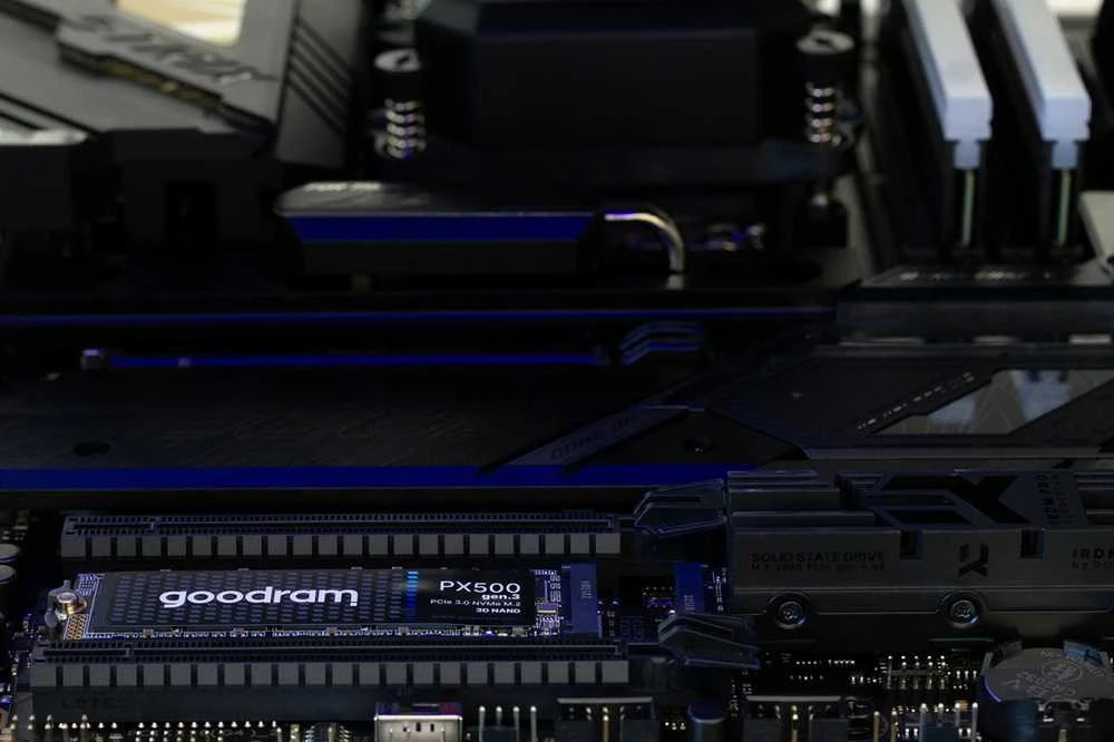 M.2 SSD - Goodram PX500 1 TB PCIe 3.0 NVMe 3300 MB/s Skaitymas 2700 MB/s Rašymas