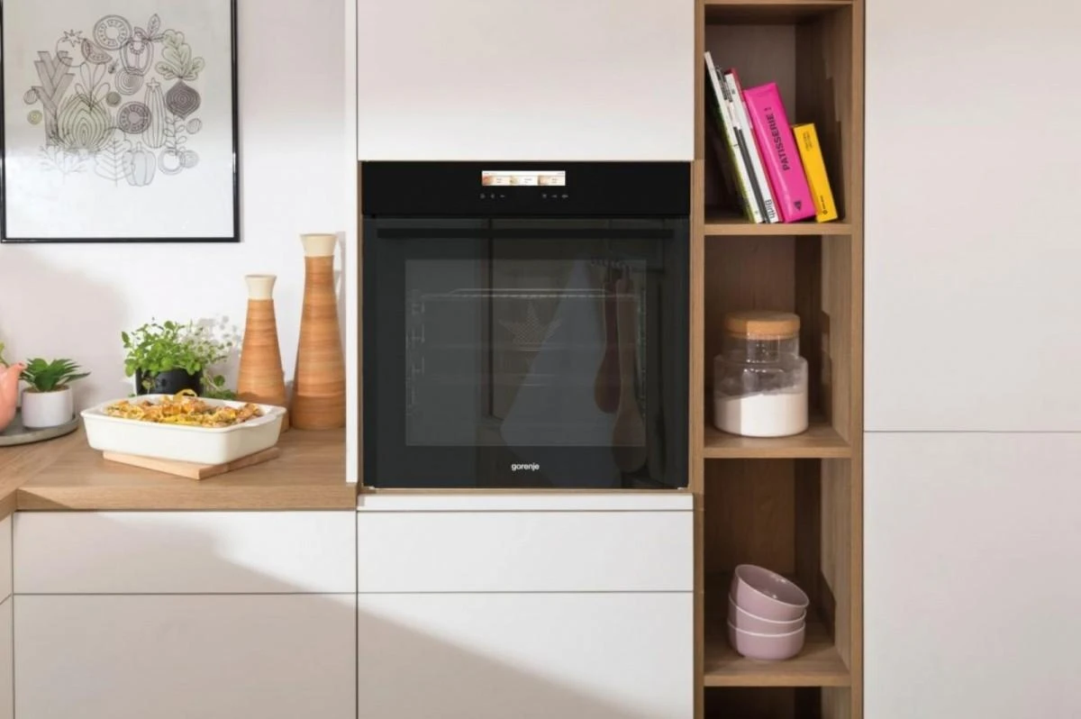 Orkaitė Gorenje BO798S38BG