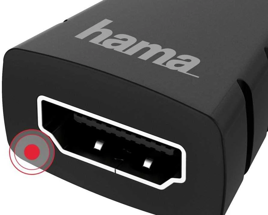 Hama HDMI adapteris iš arti su lizdo jungtimi