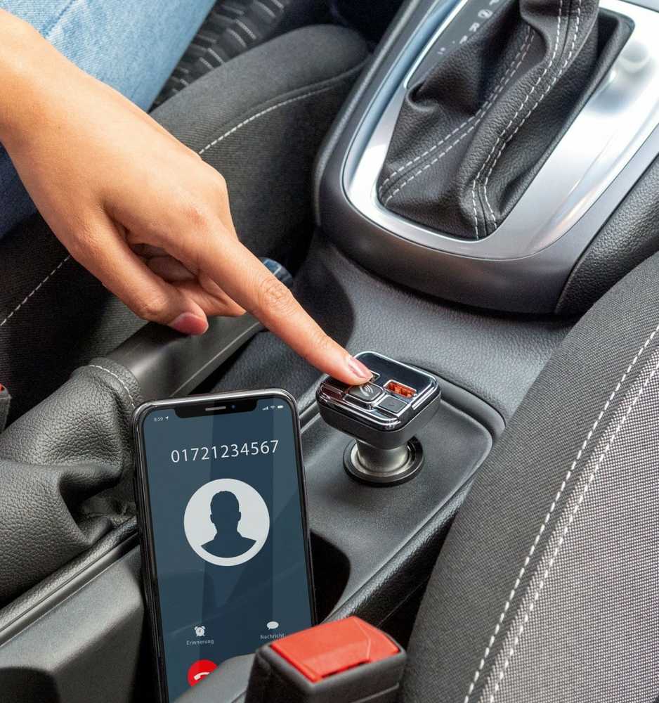 Hama FM SIŲSTUVAS SU „BLUETOOTH“, LAISVŲ RANKŲ FUNKCIJA IR USB ĮKROVIKLIU – A18W