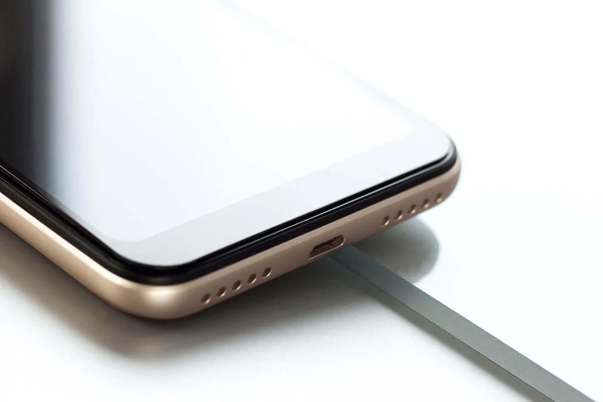 3MK HardGlass Max Lite, skirtas iPhone 12/12 Pro, Juodas, ekrano apsauga nuo pirštų atspaudų