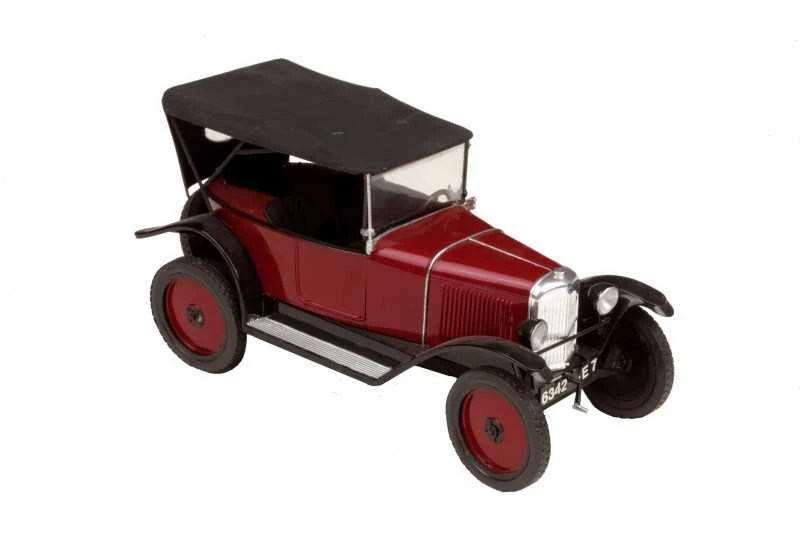 Heller Citroën 5CV Trèfle 1/24 plastikinis surinkimo rinkinys 80702