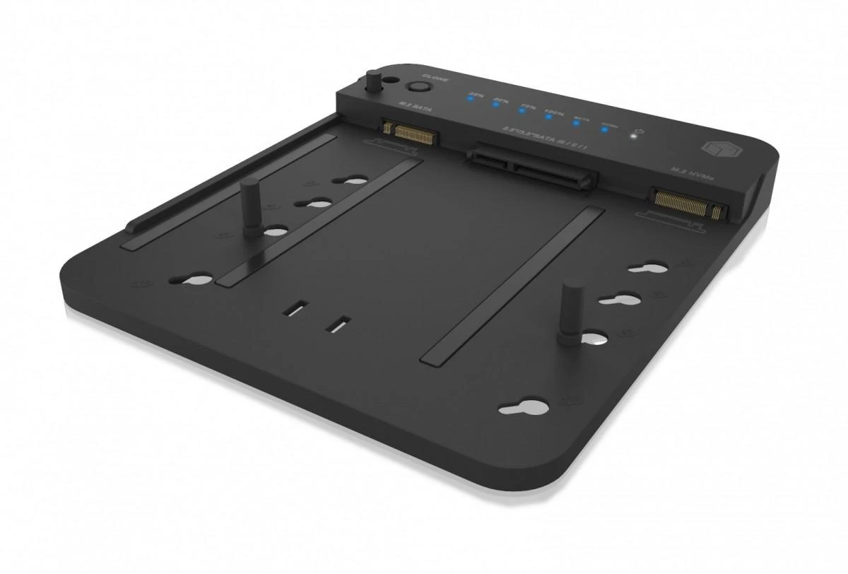 „Raidsonic Icy Box IB-2915MSCL-C31“ prijungimo stotelė ir „CloneStation“, skirta M.2 NVMe ir M.2 SATA SSD ir 2,5 colio / 3,5 colio SATA SSD / HDD