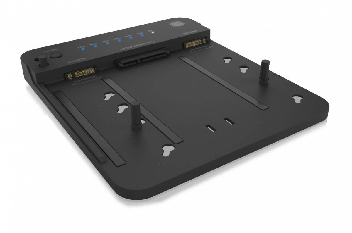 „Raidsonic Icy Box IB-2915MSCL-C31“ prijungimo stotelė ir „CloneStation“, skirta M.2 NVMe ir M.2 SATA SSD ir 2,5 colio / 3,5 colio SATA SSD / HDD