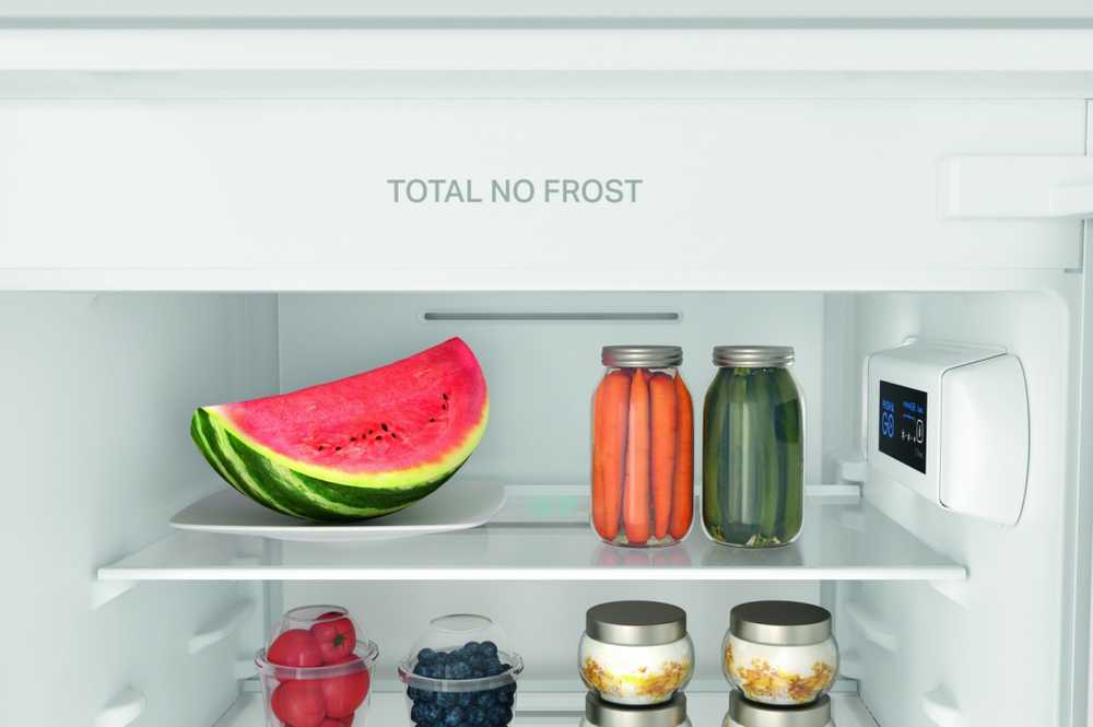 Šaldytuvas Indesit INC18 T112 baltas built-in fridge-šaldiklis