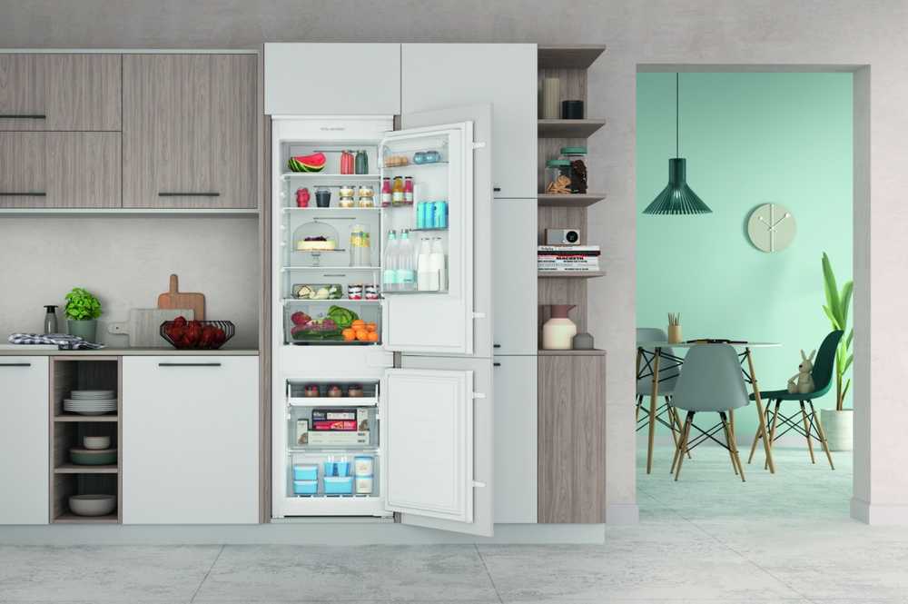 Šaldytuvas Indesit INC18 T112 baltas built-in fridge-šaldiklis