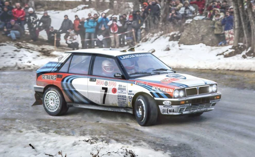 Italeri Lancia Delta HF Integrale 1/24 plastikinis surinkimo rinkinys 3658