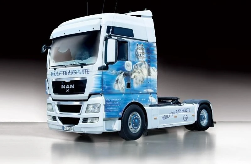 Italeri MAN TGX XXL Wolf Transporte 1/24 surenkamas sunkvežimio modelis