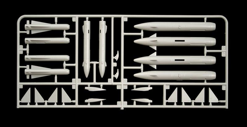 Italeri Saab JAS 39A Gripen 1/48 plastikinis lėktuvo modelis (2638)