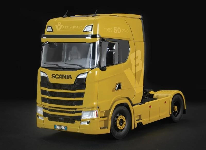 Italeri – Scania S730 Highline 4x2, 1/24, 3927