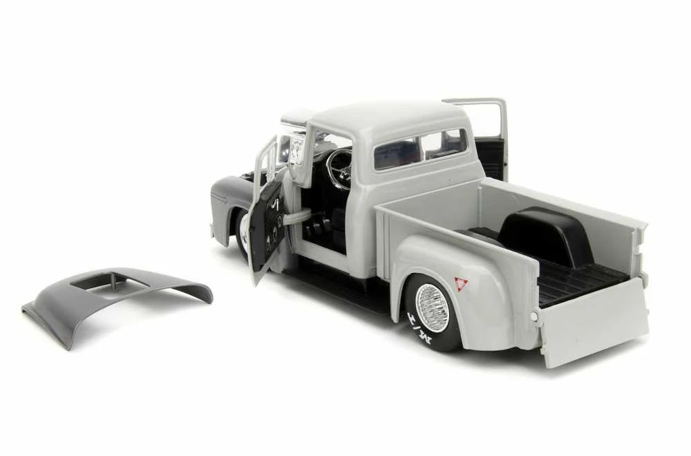 SIMBA *****JADA Street Fighter 1956Ford pikapas 325-5057