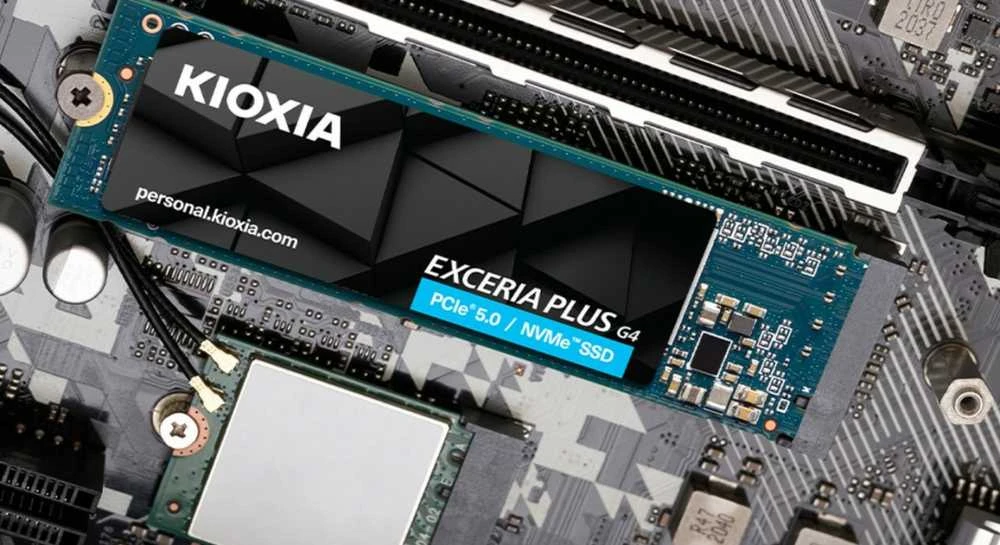 „Kioxia LVD10Z001TG8“ vidinis SSD diskas, 1 TB M.2 PCI Express 5.0 NVMe BiCS FLASH TLC