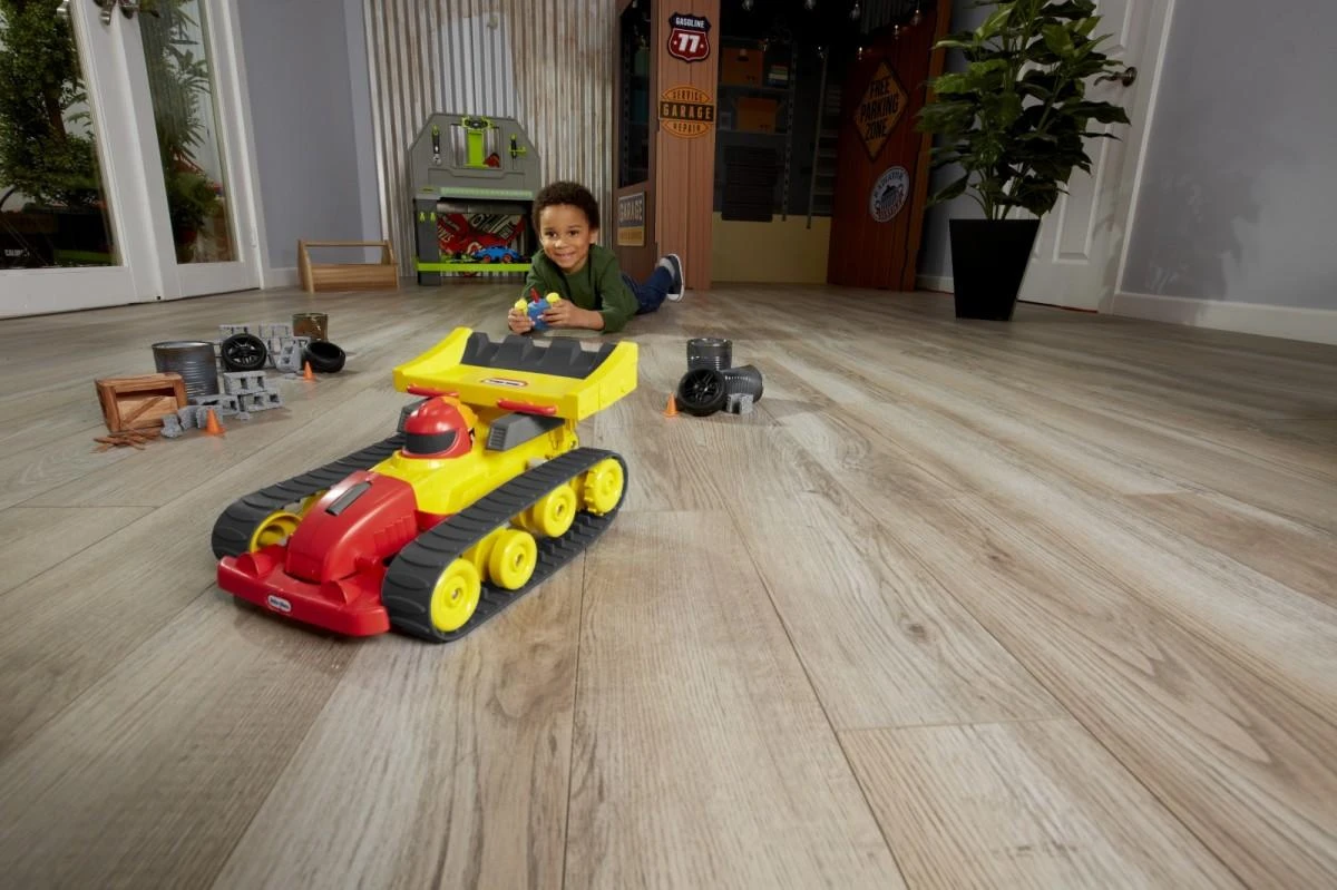 Little Tikes Nuotoliniu būdu kontroliuojami 2in1 mažos tikės.