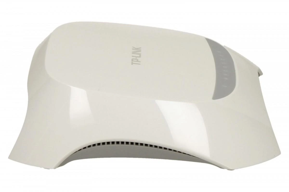 TP-LINK 300Mbps Wireless N Maršrutizatorius Broadcom 2T2R 2.4GHz 802.11n/g/b Integruotas 4 prievadų jungiklis 2 antenos