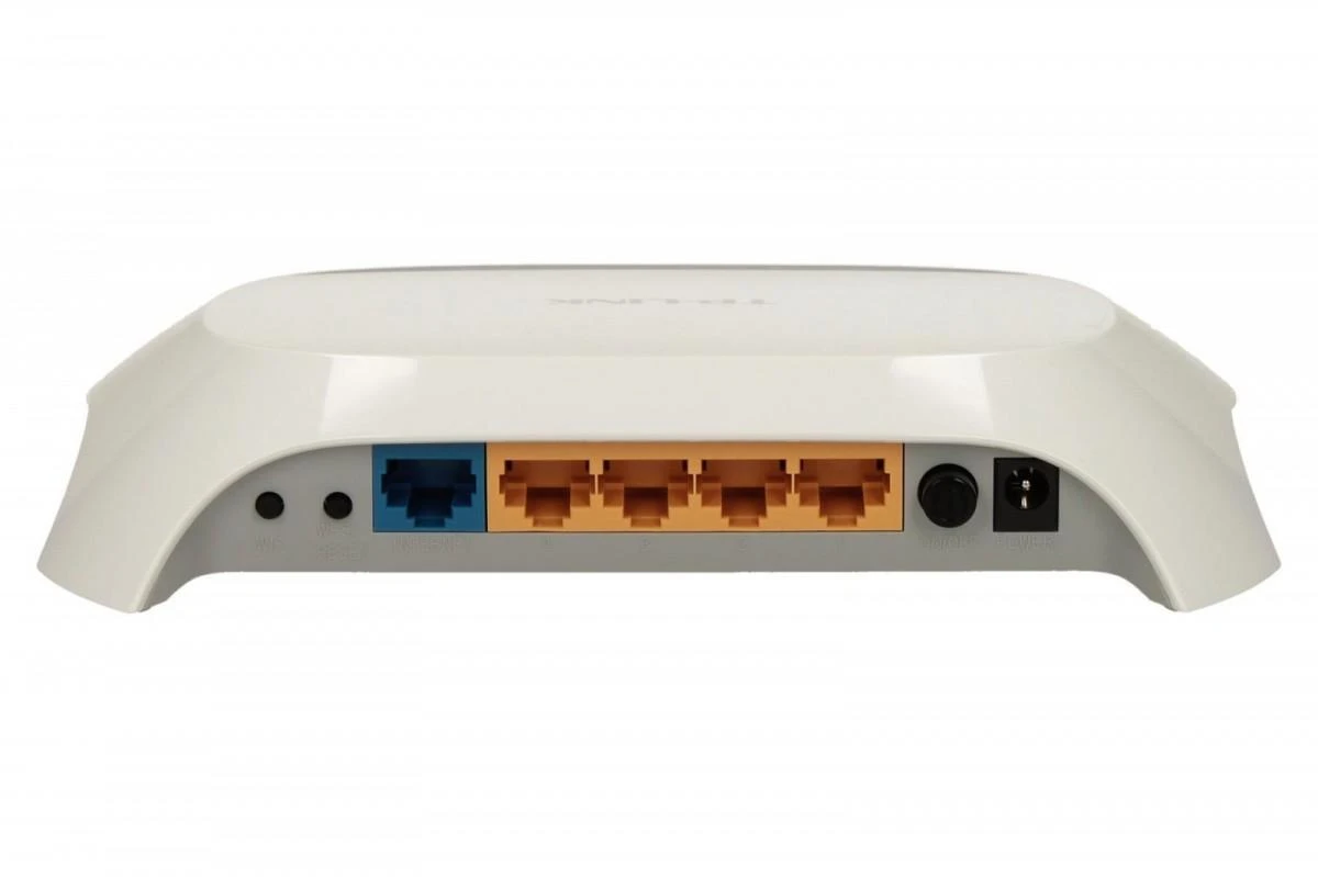 TP-LINK 300Mbps Wireless N Maršrutizatorius Broadcom 2T2R 2.4GHz 802.11n/g/b Integruotas 4 prievadų jungiklis 2 antenos