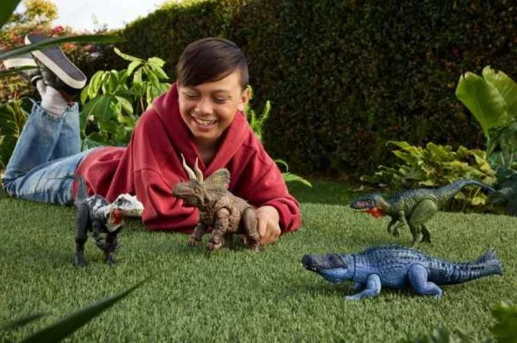 Mattel WORLD Figūrėlė Dinozaur Eotriceratops Juros periodo pasaulio atgimimas Milžiniški Thrasheriai 32 cm