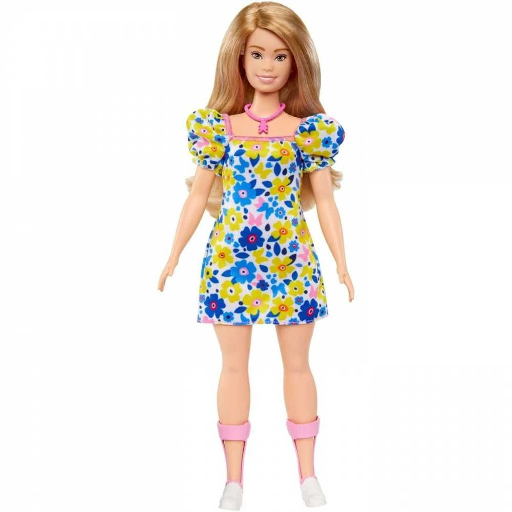 Barbie Barbė madistė, serganti Dauno sindromu ir dėvinti spalvingą suknelę